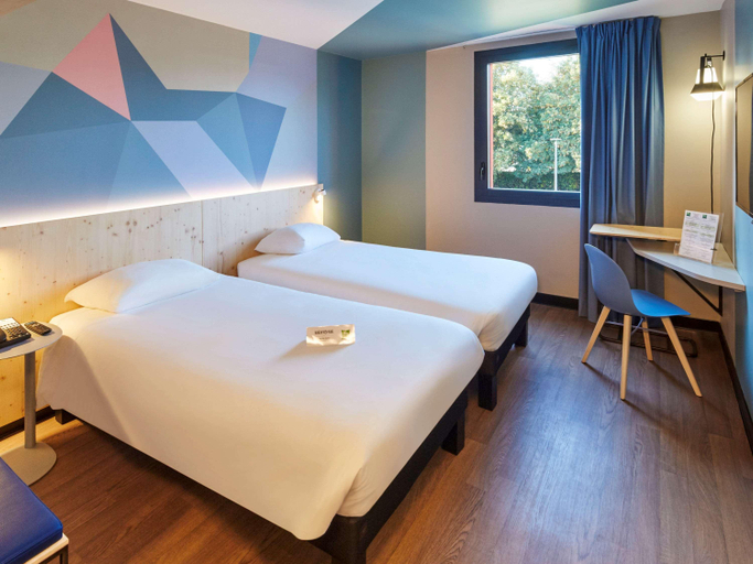 Bedroom 3, ibis Styles Évry Lisses, Essonne