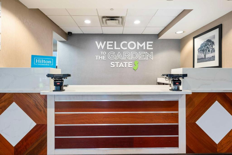 Public Area 2, Hampton Inn Ridgefield Park, Bergen