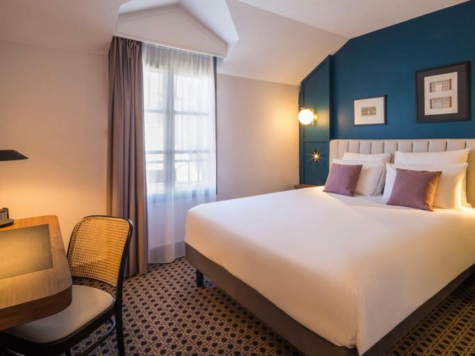 Bedroom 3, Mercure Versailles Chateau Hotel, Yvelines