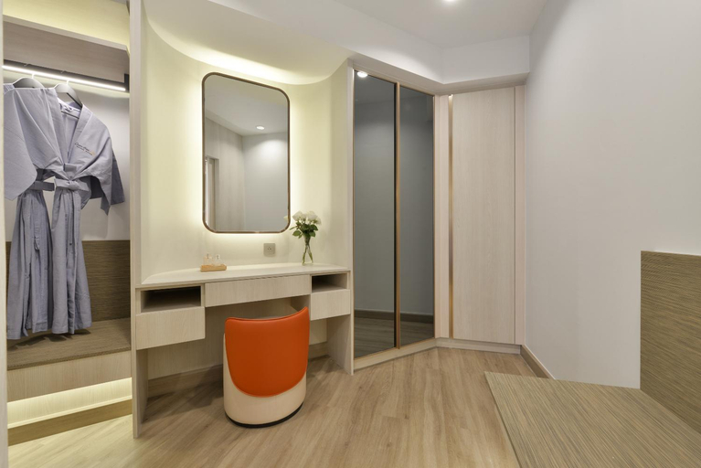 Bathroom 7