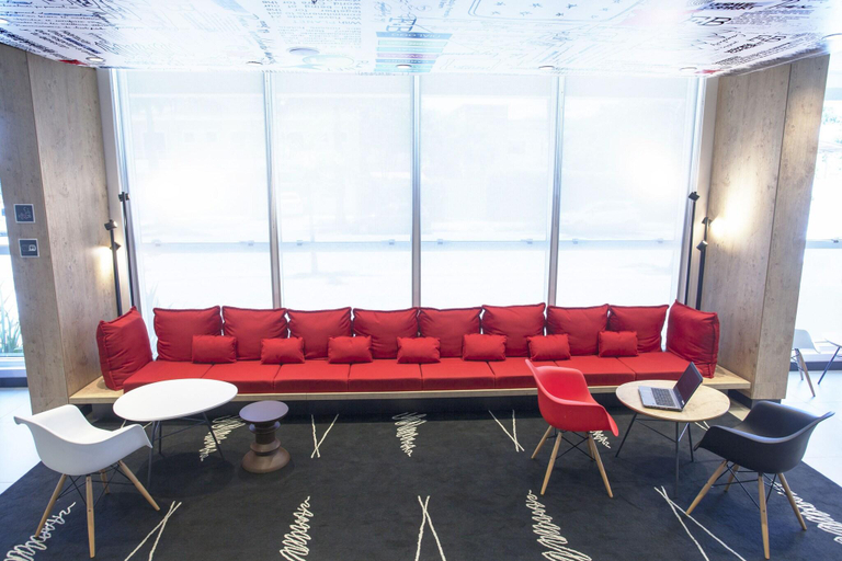 Public Area 2, Ibis Paranagua, Paranaguá