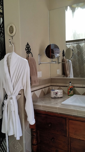 Bathroom 4, Casa Grande Luxury Accommodations, Allende