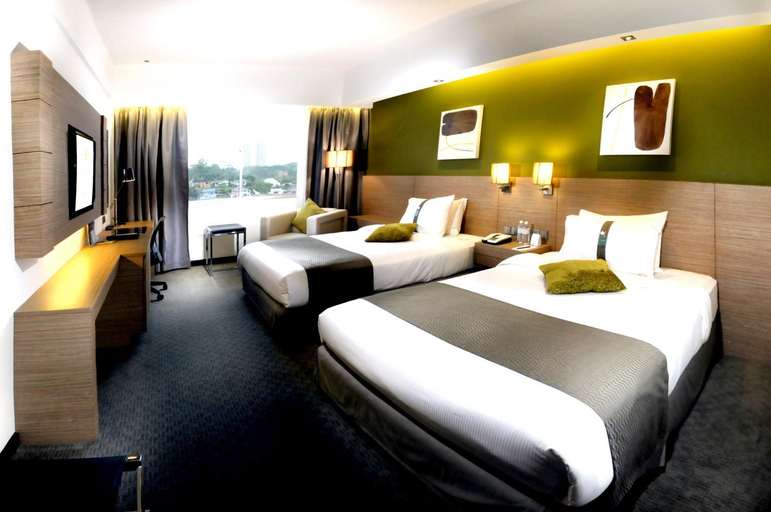 Bedroom 25