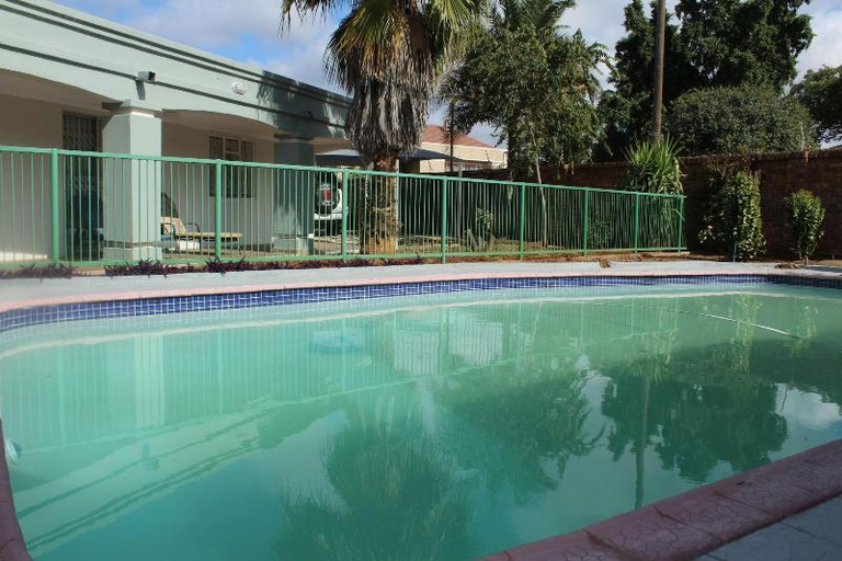 Others 5, Haithoms Guesthouse, Gaborone