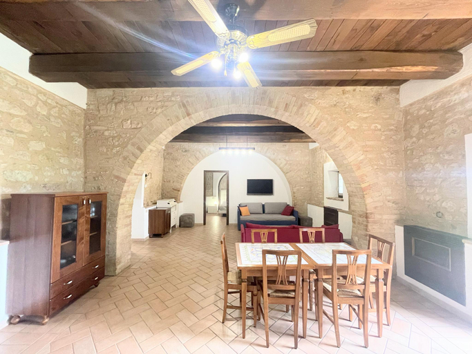 Food & Drinks, Ab Fab villa with pool, huge grounds, mediation park, child activity park - exc, Perugia