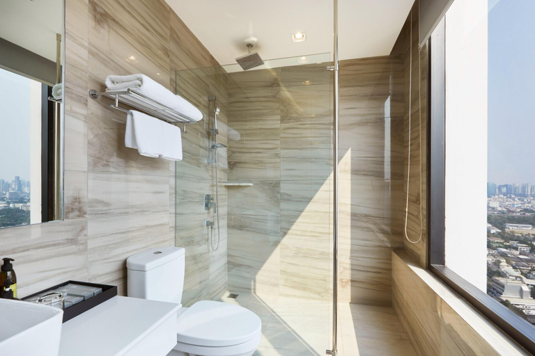 Bathroom 7