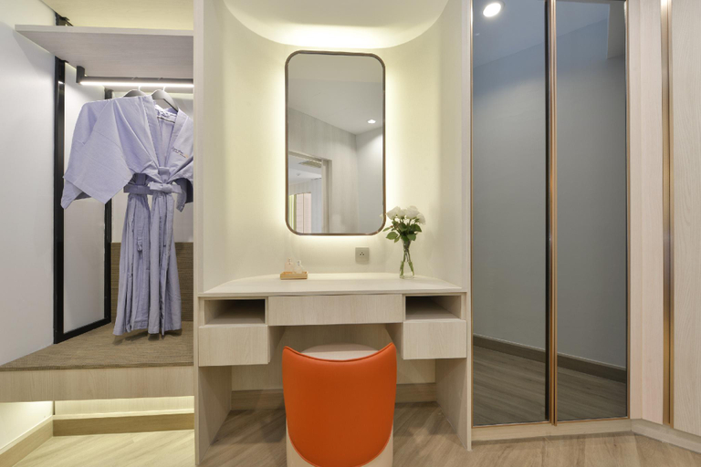 Bathroom 23