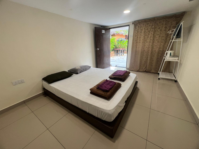 Bedroom 2, The SeaShell Chalet Melaka Kuala Sg Baru, Alor Gajah