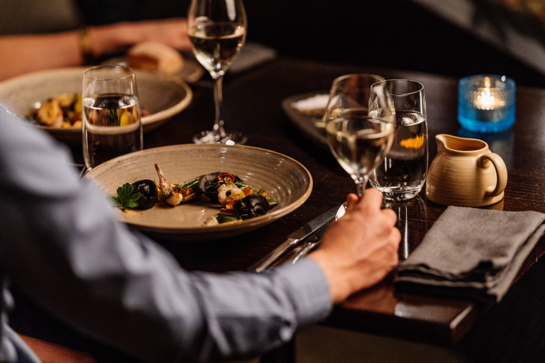 Food & Drinks 5, Freycinet Lodge, Glamorgan-Spring Bay