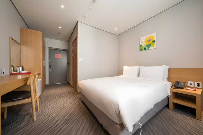 Bedroom 9