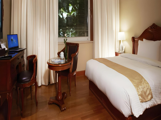 Bedroom 28