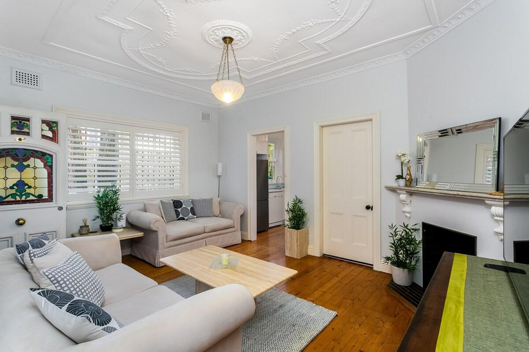 Others 5, Beautiful Unit in Neutral Bay - Holdsworth St, Sydney