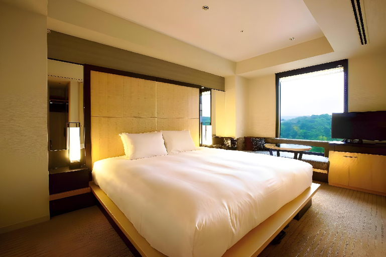 Bedroom 13