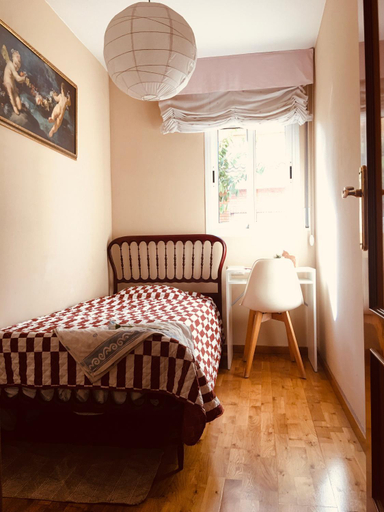 Bedroom 2, Casa de Aurora, Barcelona
