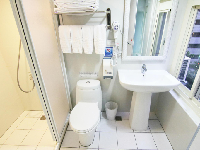 Bathroom 3