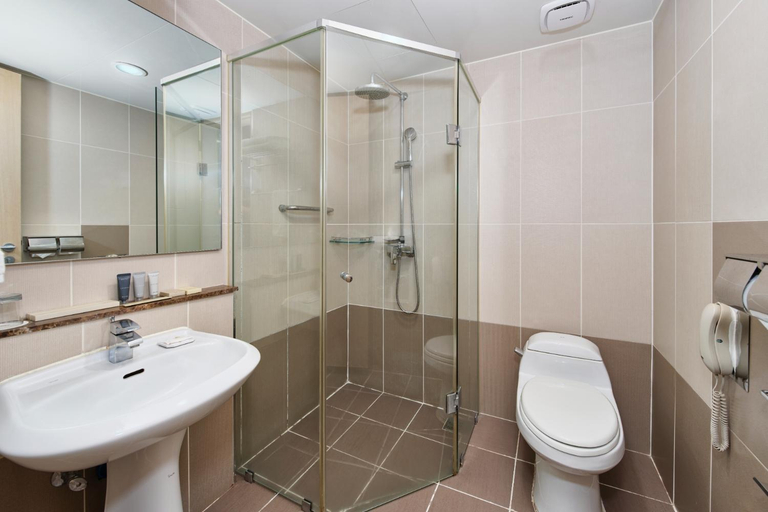 Bathroom 24