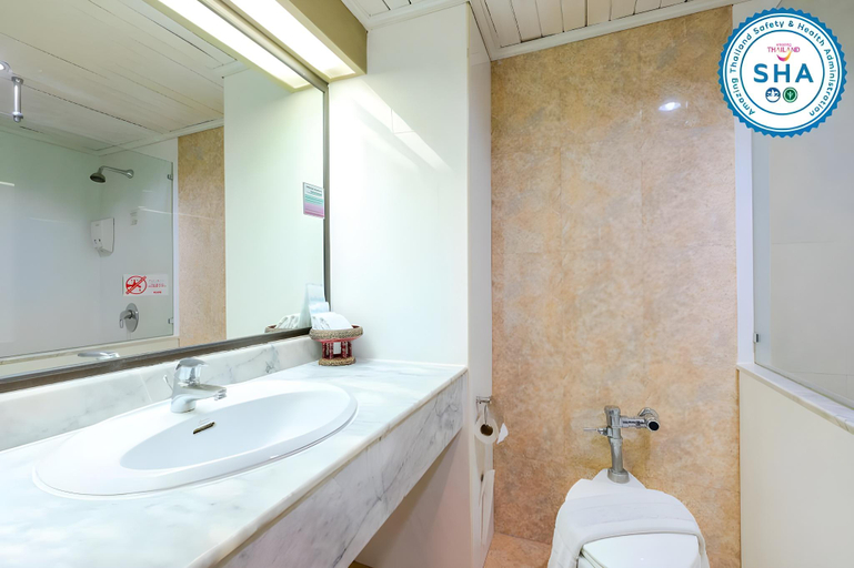 Bathroom 9
