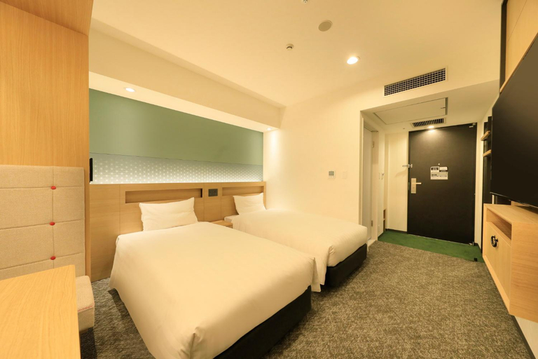 Bedroom 12