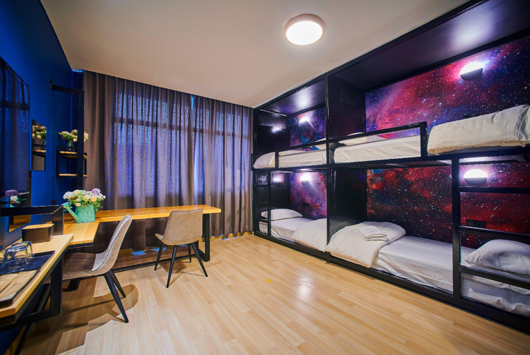 Bedroom 14