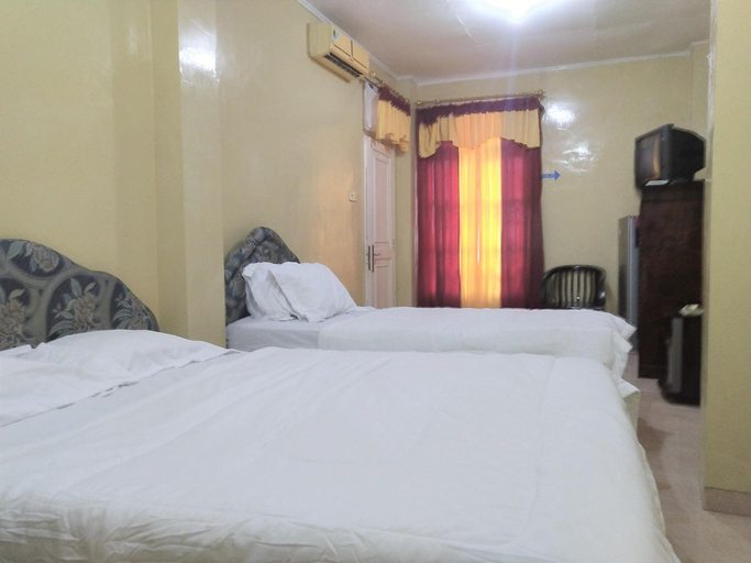 Bedroom 12