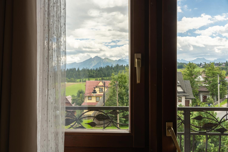 Others 4, U Trabanta - apartament, noclegi w centrum Bukowiny z widokiem na gory, Tatra
