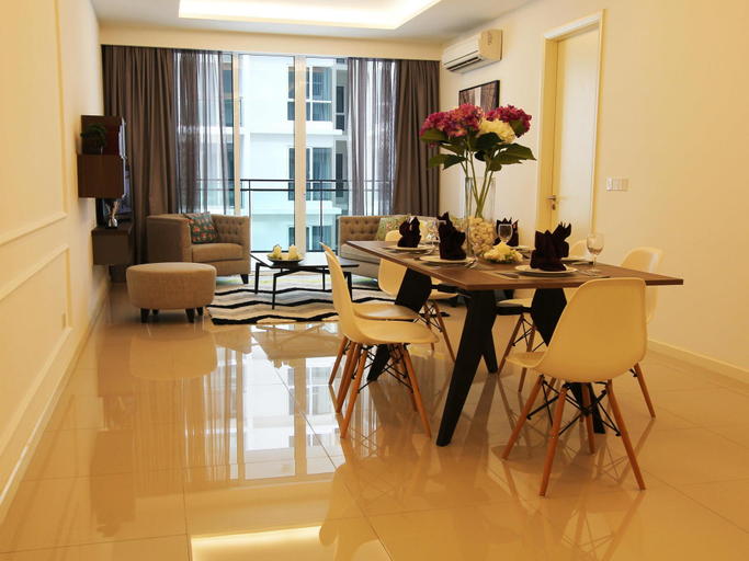 Dining Room 14