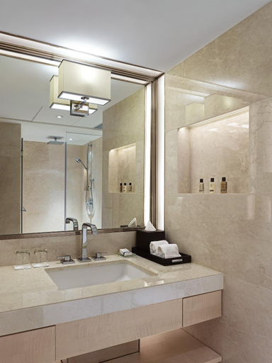 Bathroom 27