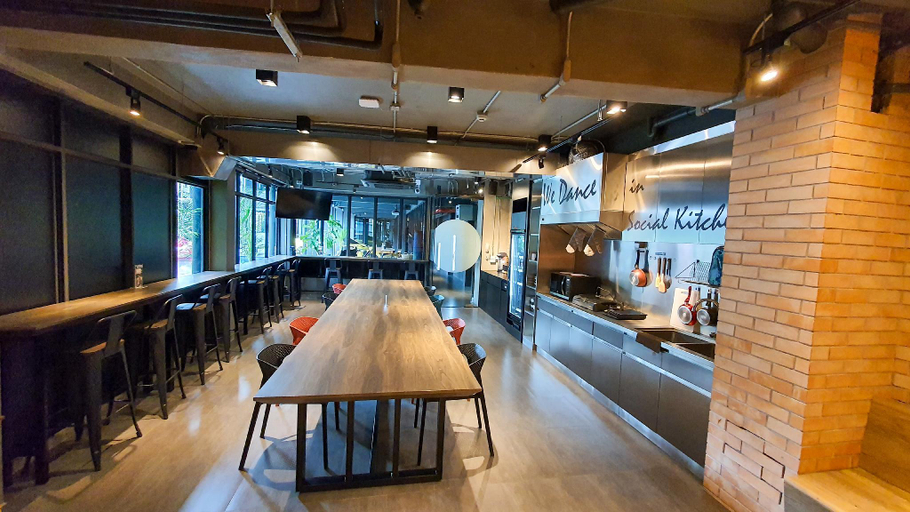 Food & Drinks 5, Hotel Ordinary Bangkok, Ratchathewi