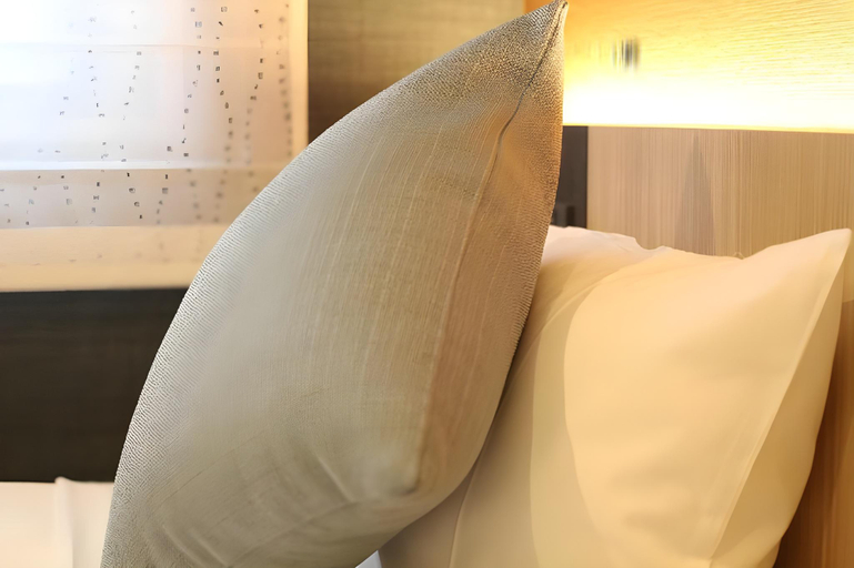 Bedroom 12