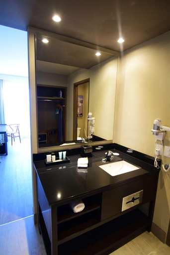 Bathroom 5, Torre Lucerna Hotel Ensenada, Ensenada