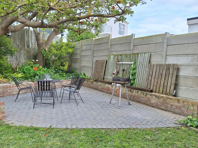 Others 4, High Level Self Catering, Overberg