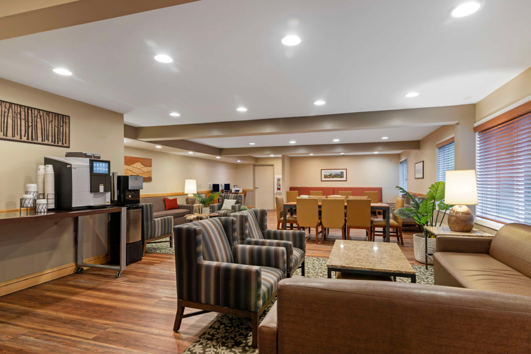 Public Area 2, Best Western Plus Windjammer Inn & Conference Cent, Chittenden