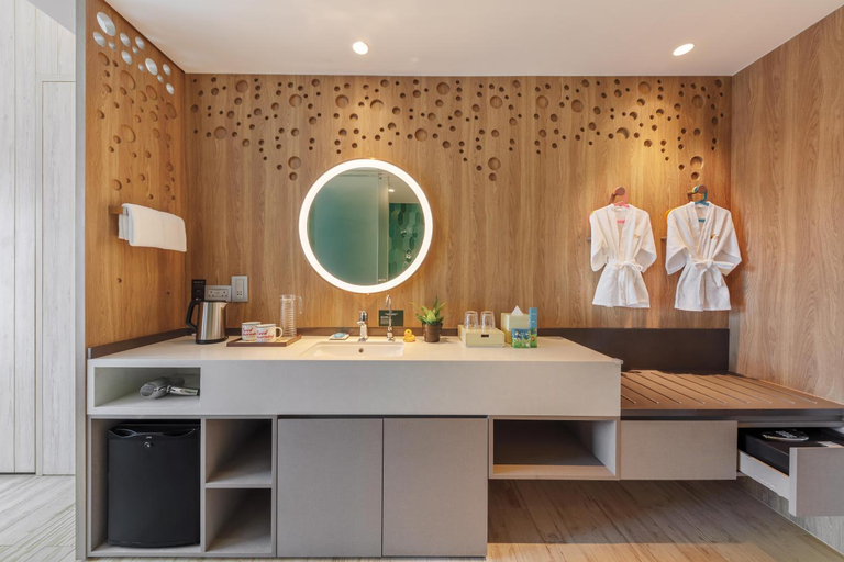 Bathroom 13