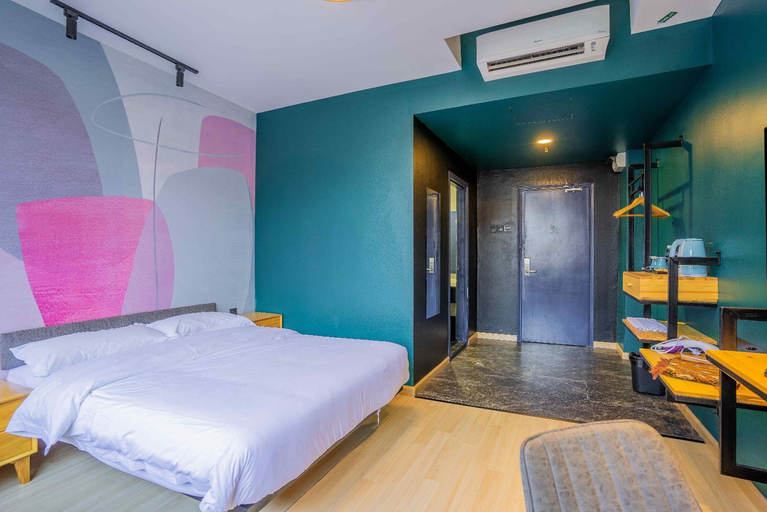 Bedroom 15
