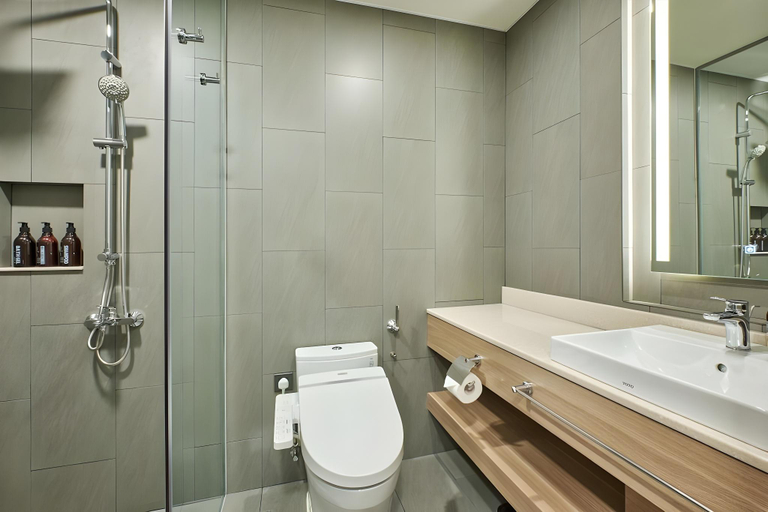 Bathroom 5, Sotetsu Grand Fresa Saigon, Ho Chi Minh City