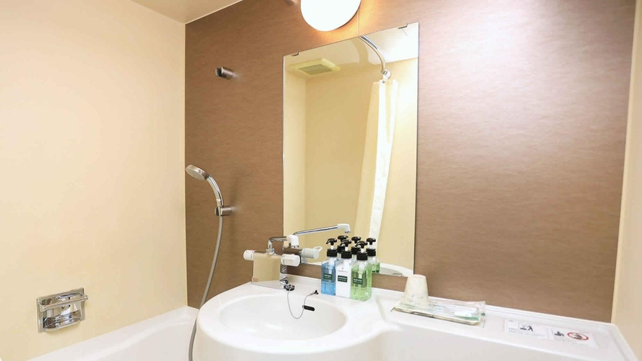 Bathroom 7