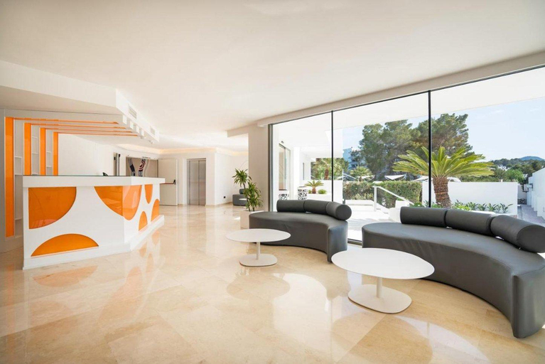 Public Area 3, Hotel THB Naeco Ibiza, Baleares