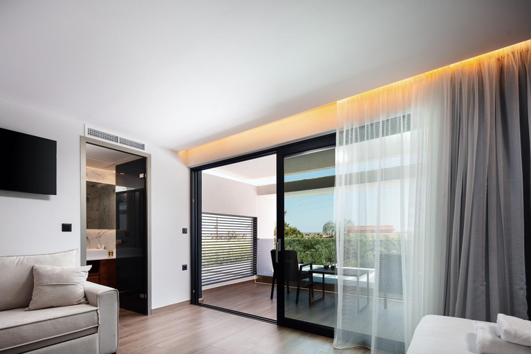 Others 3, Nuera Villas, Crete