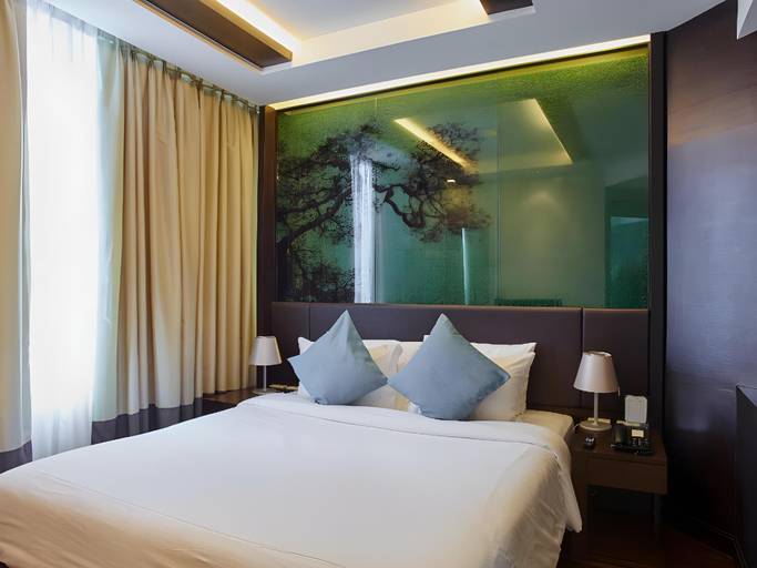 Bedroom 23