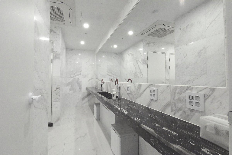 Bathroom 3, Gwanganli Hotel 1, Suyeong