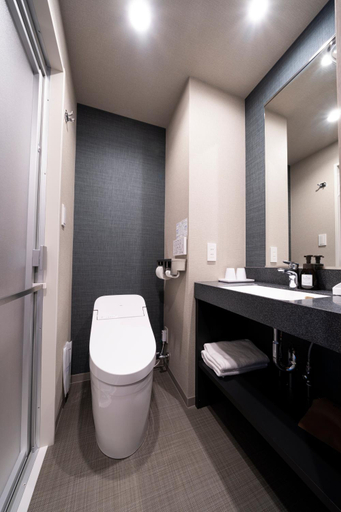Bathroom 9
