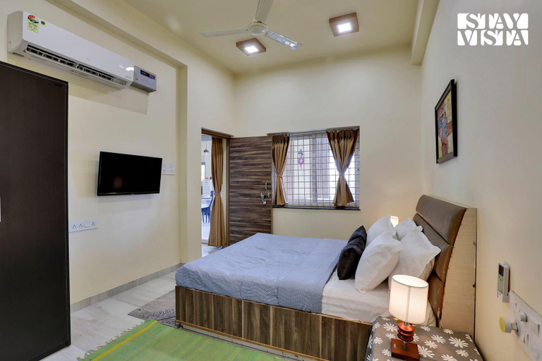 Bedroom 3, StayVista at Green Embrace, Nagpur