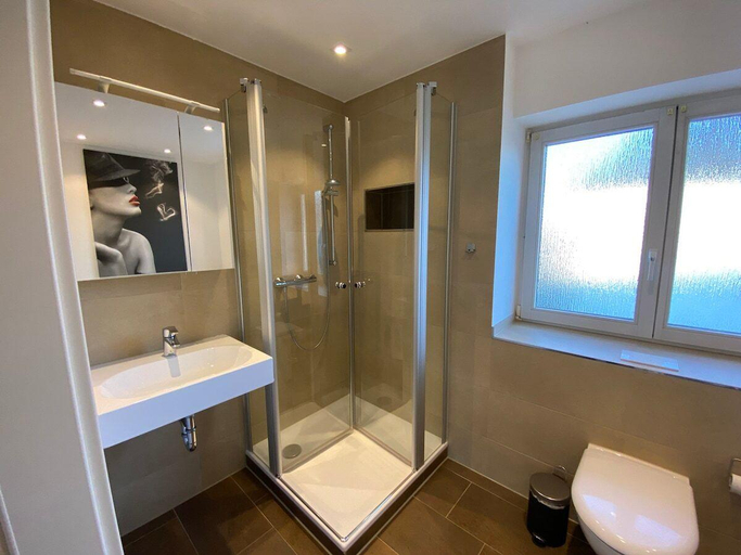 Bathroom 5, Ferienhaus Chemnitz, Chemnitz