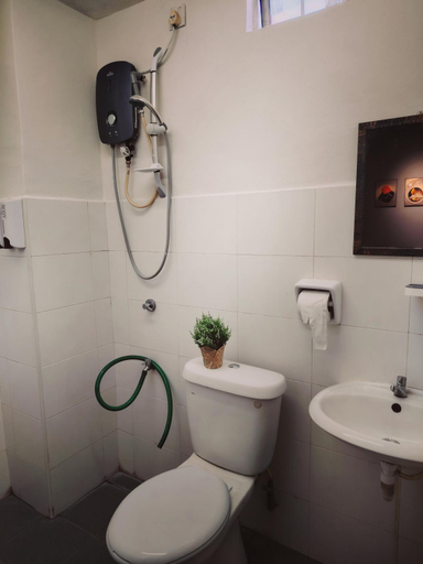 Bathroom 5, D04-Walk to Ikea Tebrau/Toppen/Aeon 8 mins 4-11pax, Johor Bahru