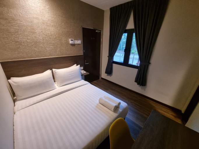 Bedroom 14