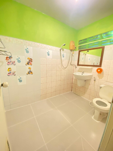 Bathroom 4, Nan Inn Bungalow, Phuket Island