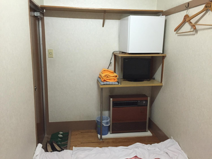 Bedroom 4, Business Hotel Fukudaya, Taitō