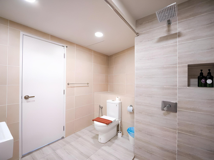 Bathroom 4, Windmill Upon Hills Premium Suites Genting Highlands by BYON, Genting Highlands