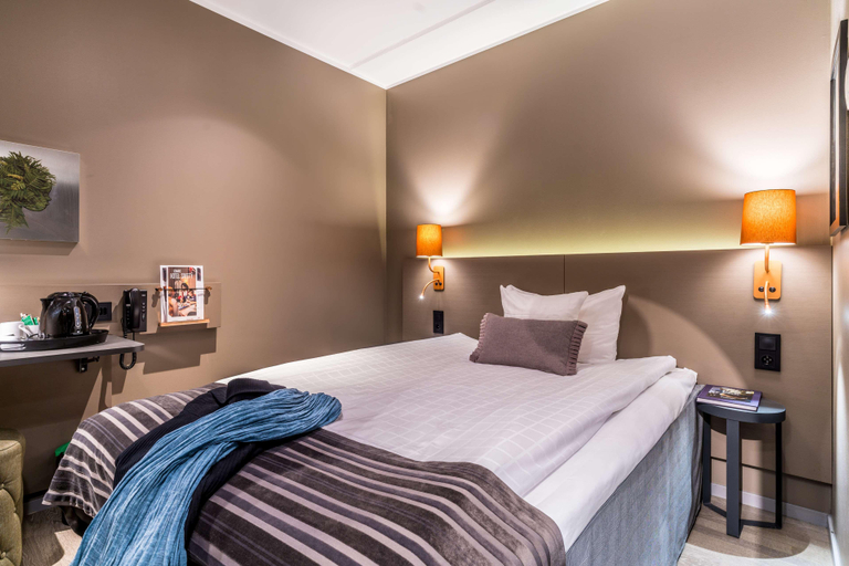 Bedroom 12