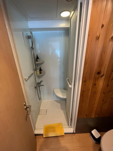 Bathroom 12